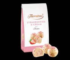 Thorntons Classic Strawberries & Cream 105g Bag