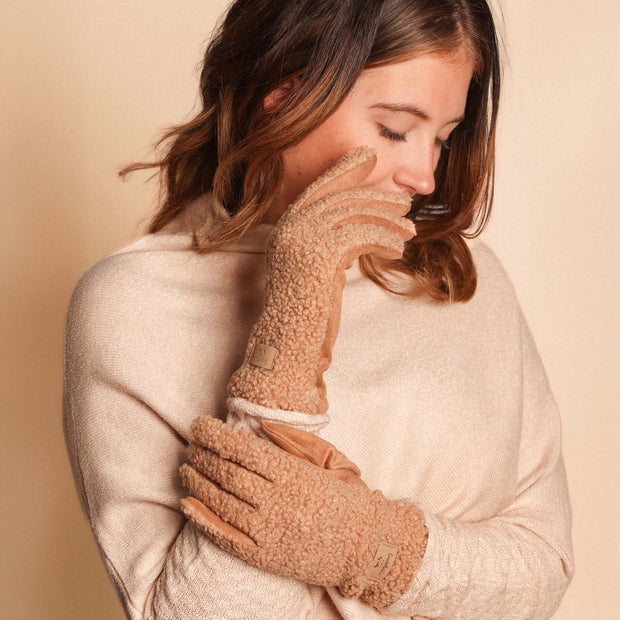 Zelly Taupe Teddy Gloves**