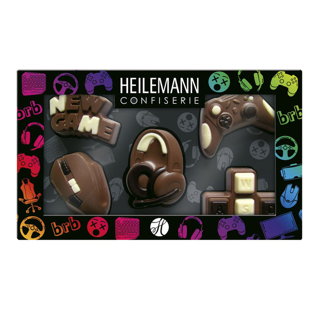 Decorated milk chocolate gaming pack in gift box 100g